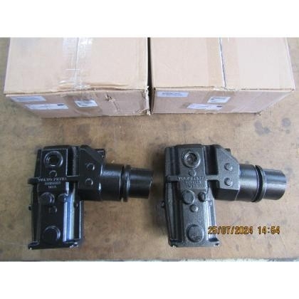 3889964 Volvo Penta Original High Riser Exhaust Risers for Volvo Penta V6
